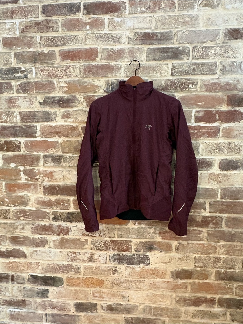 Arc'teryx Women's Jacket in Deep Maroon